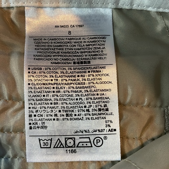 Banana Republic Hampton Fit 9” inseam shorts sz 8 - Picture 4 of 5